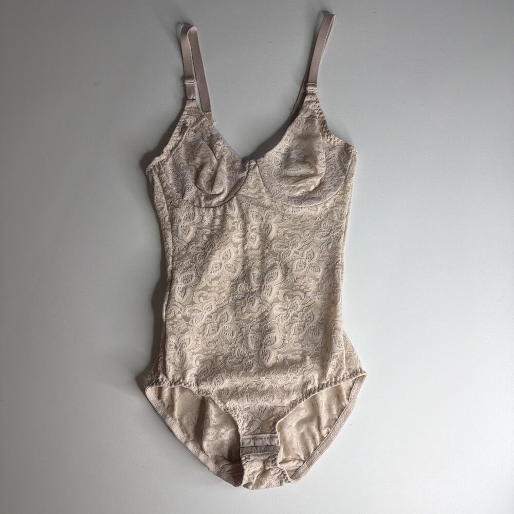 Bali Size 34B Full Body suit Shapewear Floral Lace With Underwire Pink Nude